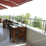 Hotel Kalepark 2*